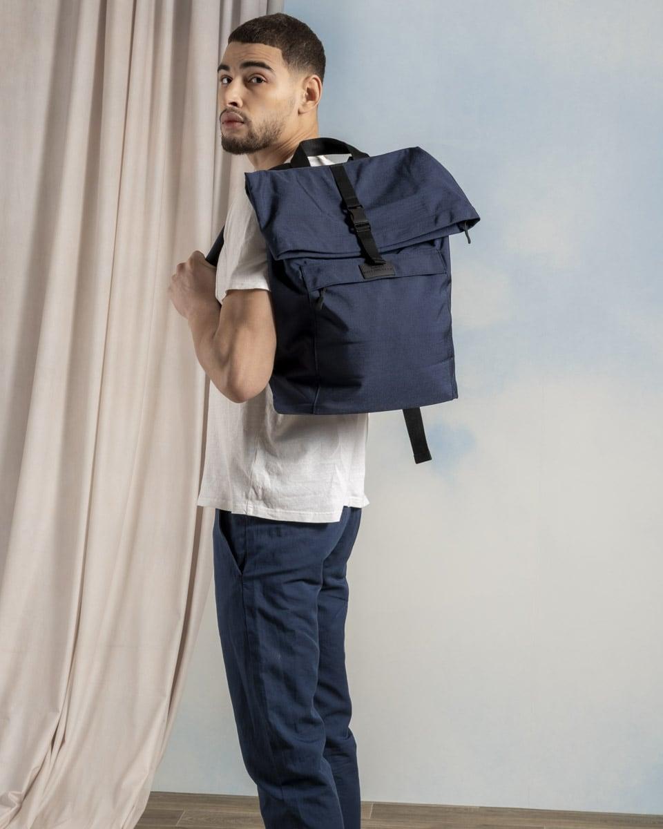 BLEU MARINE