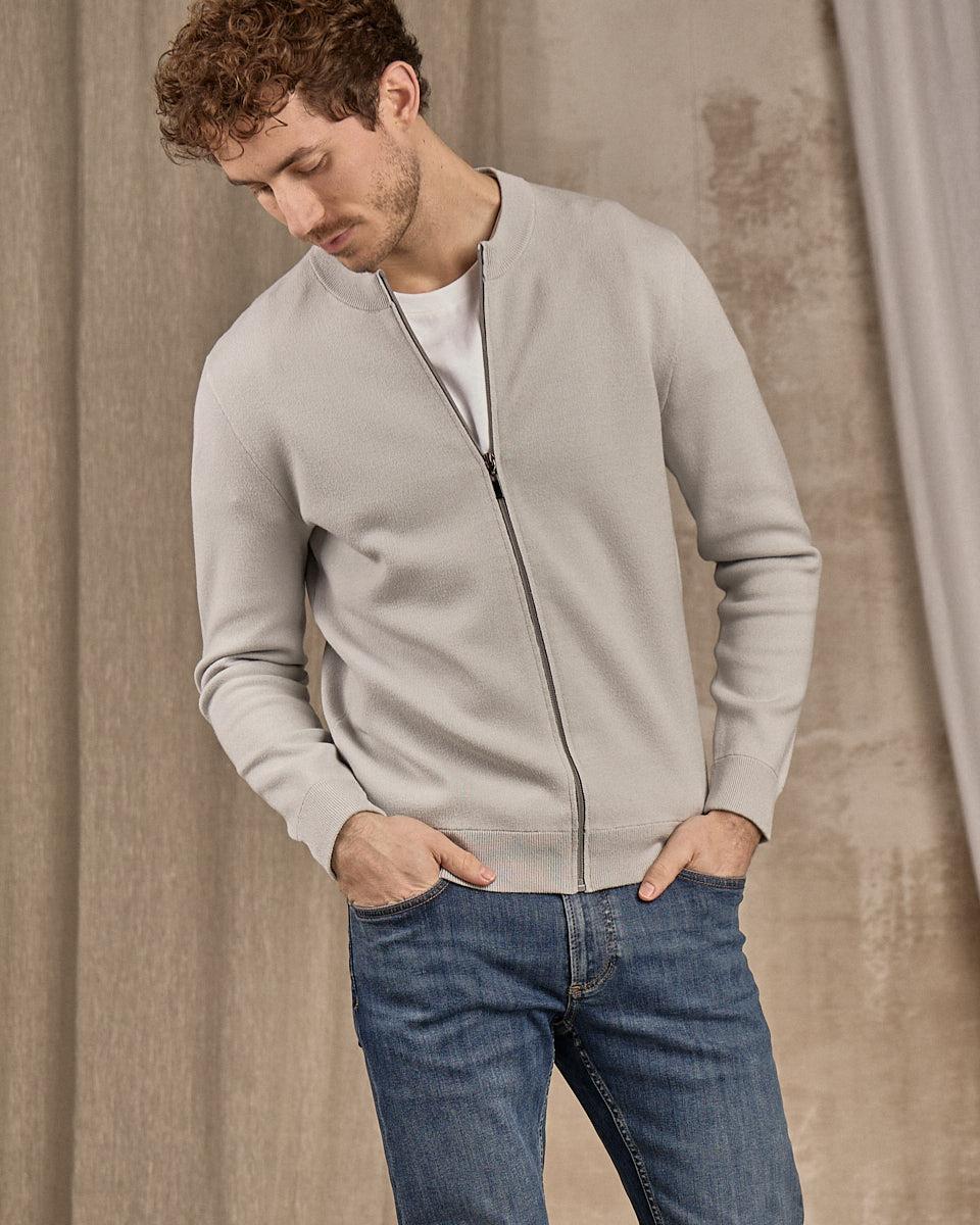 Gris moyen