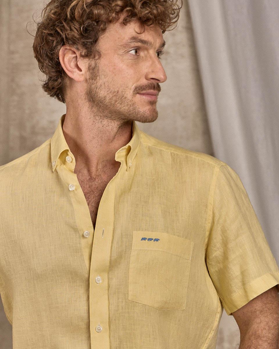 Jaune pâle