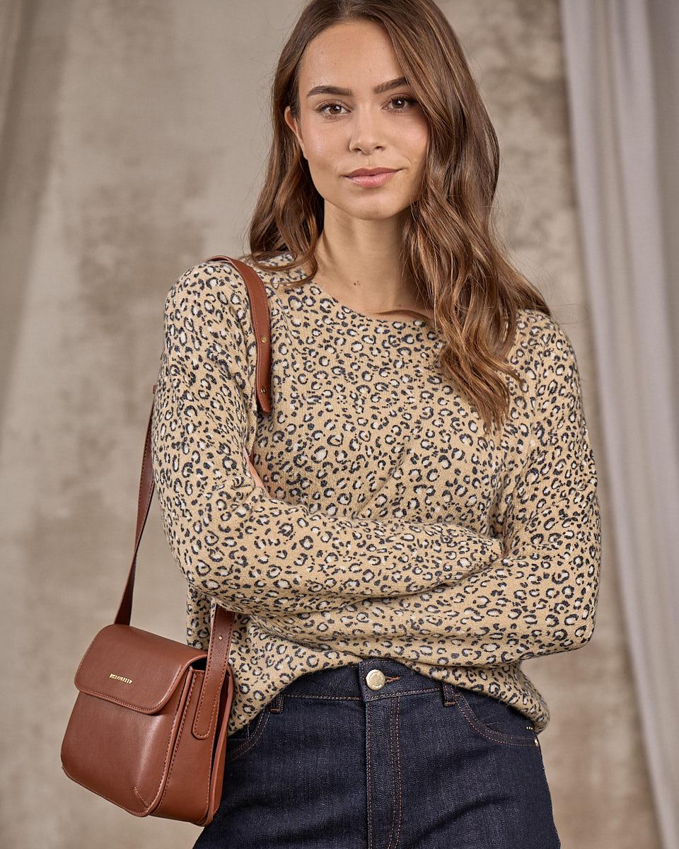 Pull fleuri beige