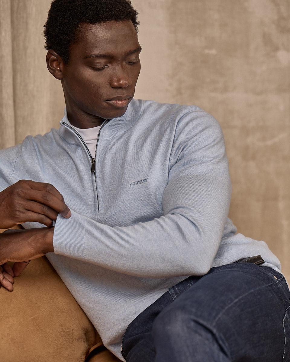 Pull col camionneur bleu