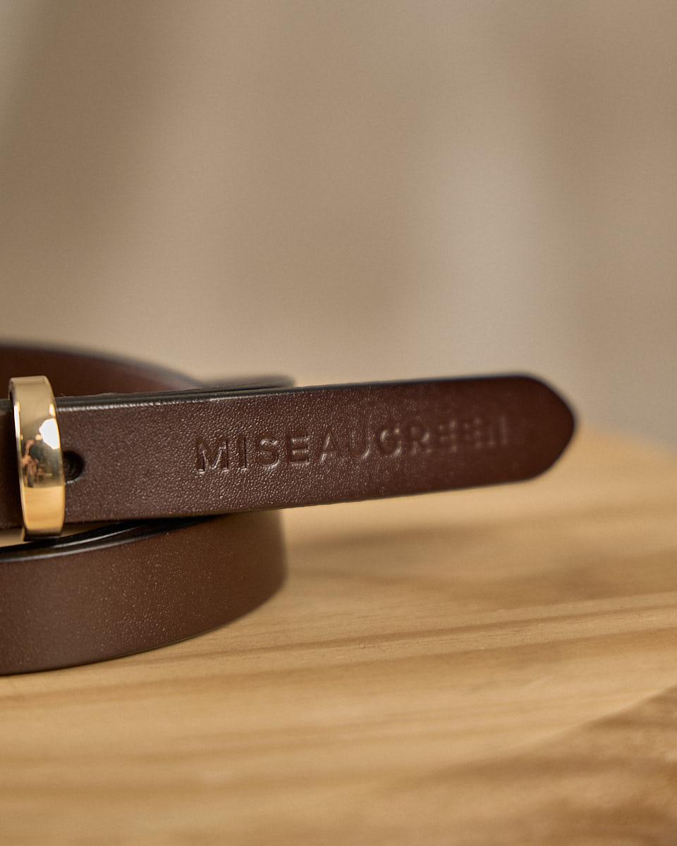 Ceinture fine en cuir lisse