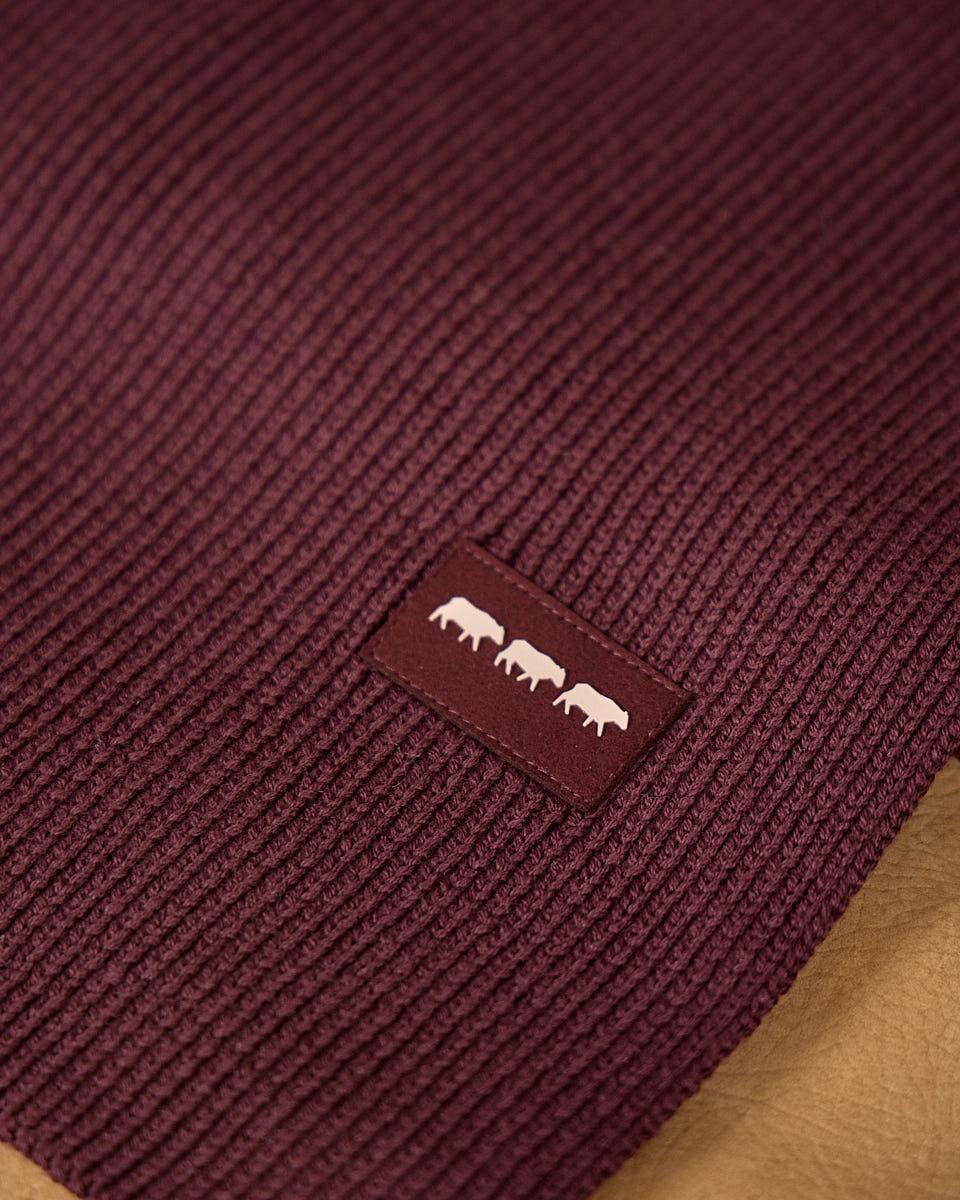 Écharpe unie en tricot rouge