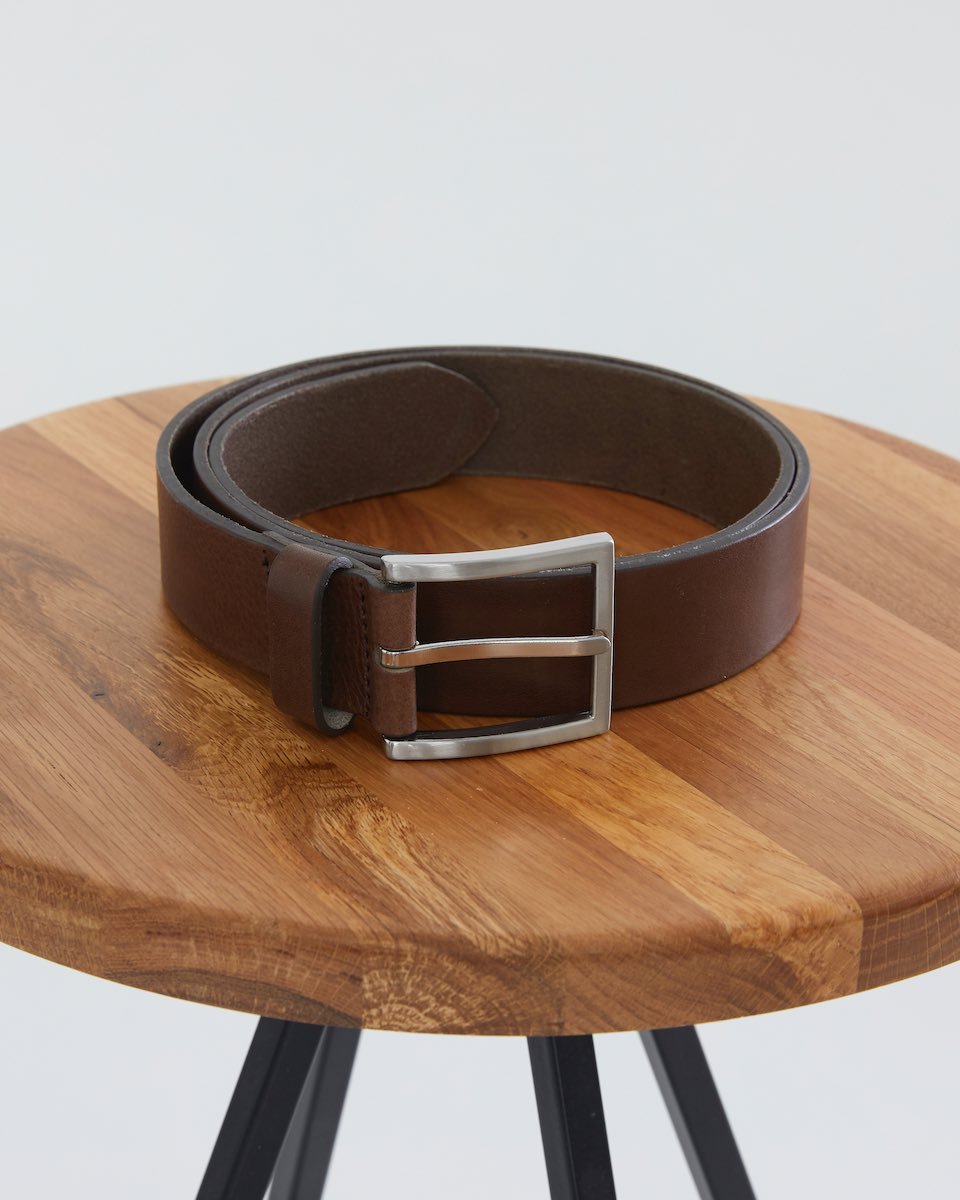 Ceinture à boucle uni en cuir noir