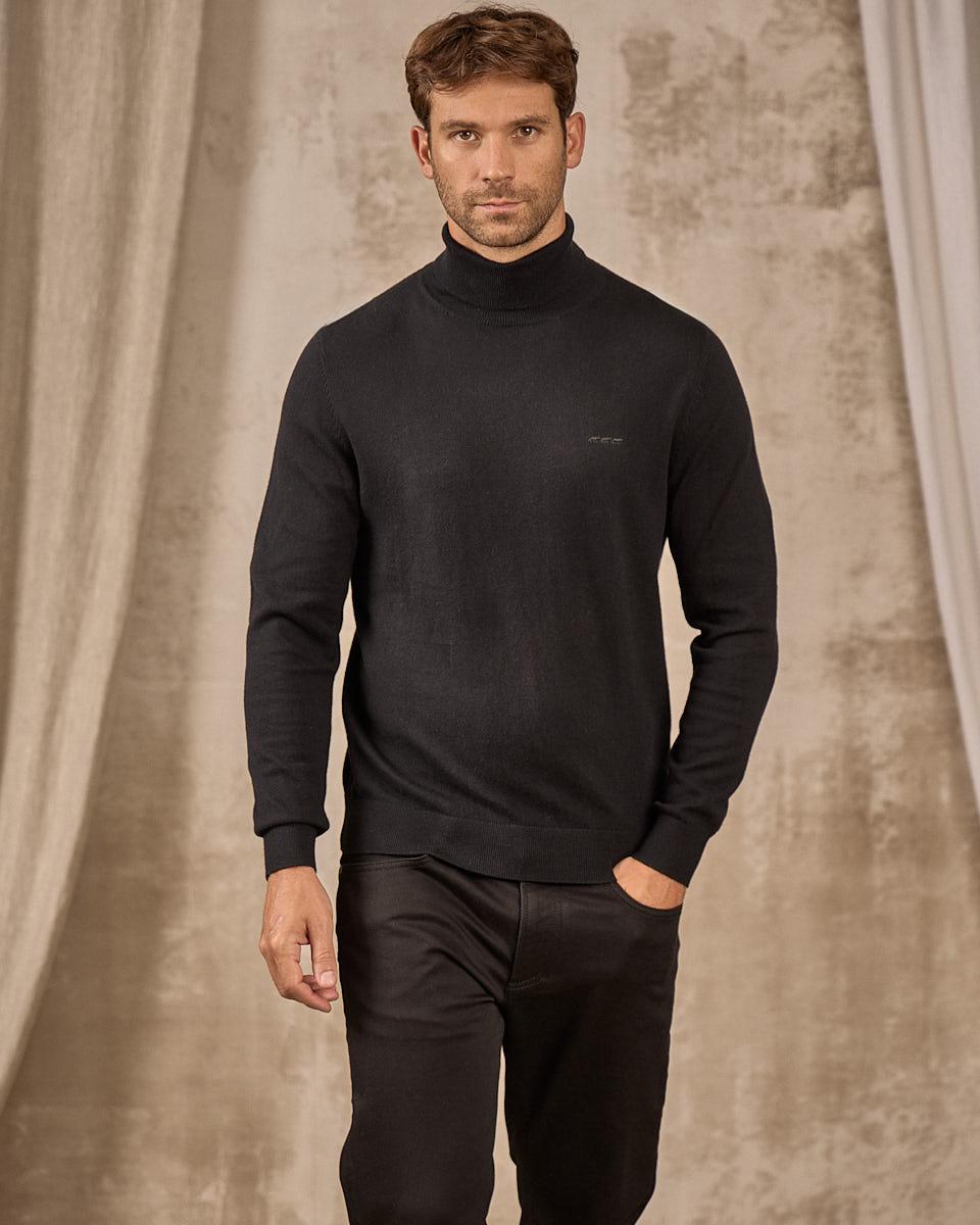 Pull col roulé