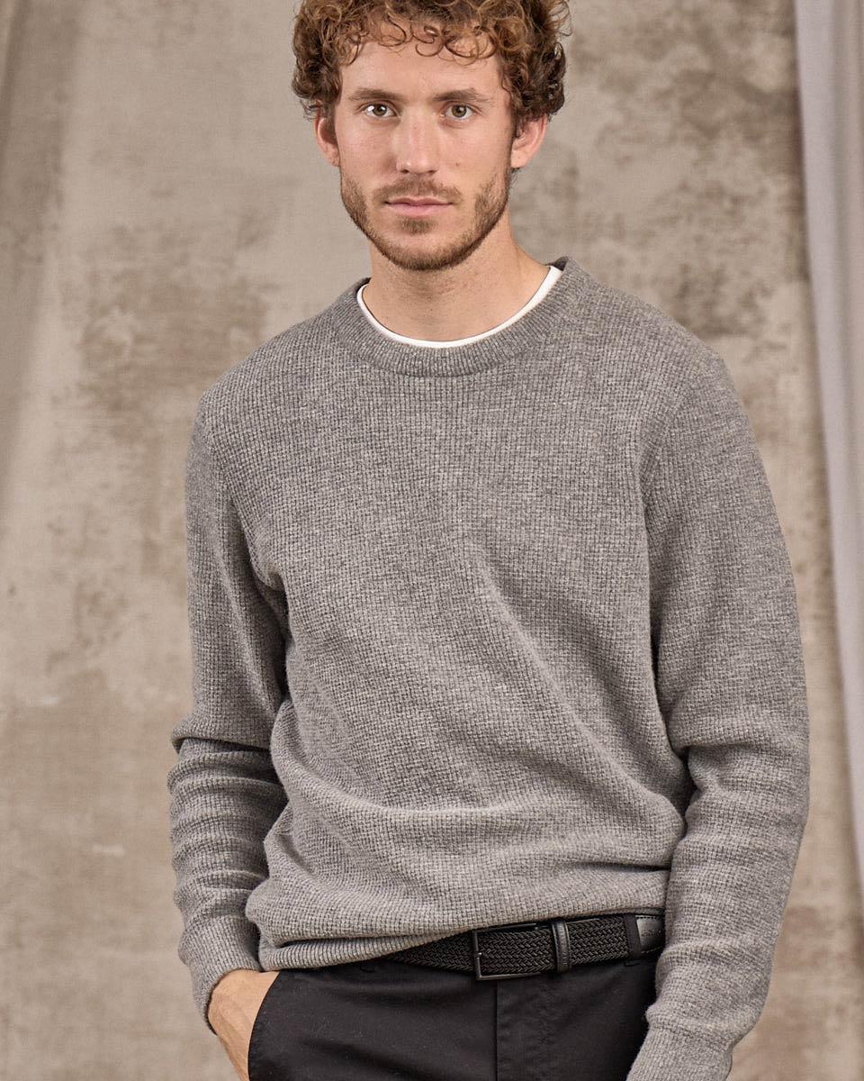 Pull point grain de riz gris