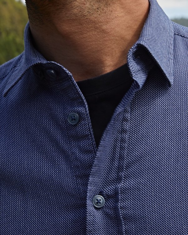Chemise faux uni manches longues coupe modern fit bleu
