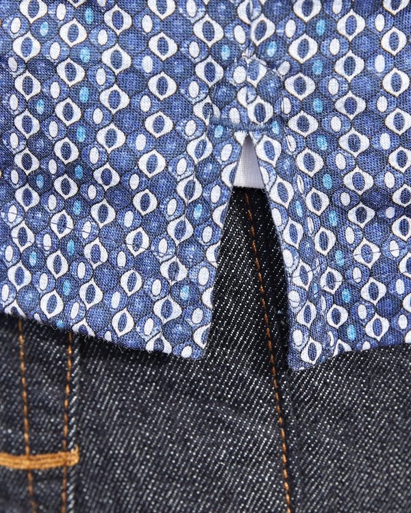 Polo manches courtes modern fit à micro motifs 100% coton bleu Polo manches courtes modern fit à micro motifs 100% coton bleu