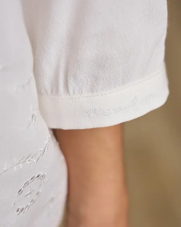 Blouse broderies blanc
