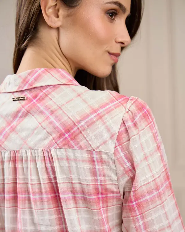 Chemise à carreaux rose