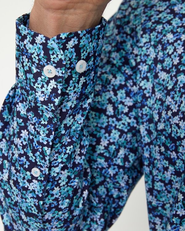 Chemise manches longues à fleurs coupe modern fit bleu