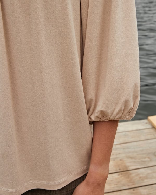 T-shirt manches 3/4 ballons uni col rond viscose et laine beige T-shirt manches 3/4 ballons uni col rond viscose et laine beige