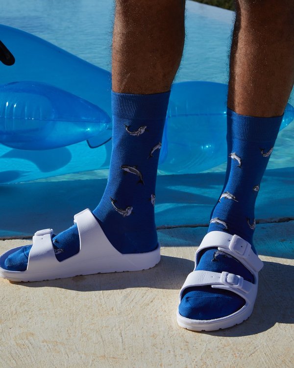 Chaussettes fantaisie motifs dauphins bleu