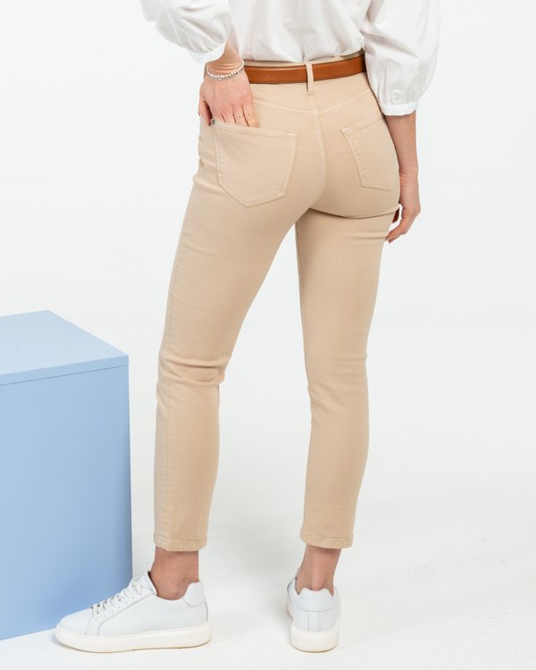 Pantacourt slim uni longueur 7/8 en coton beige Pantacourt slim uni longueur 7/8 en coton beige