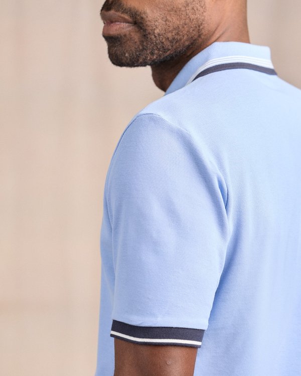 Polo à contraste bleu Polo à contraste bleu