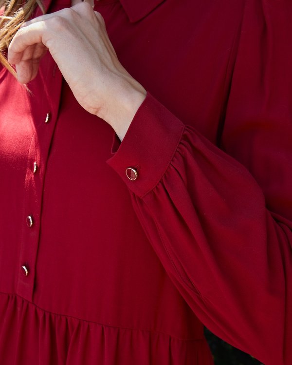 Robe unie évasée façon chemise à manches longues rouge