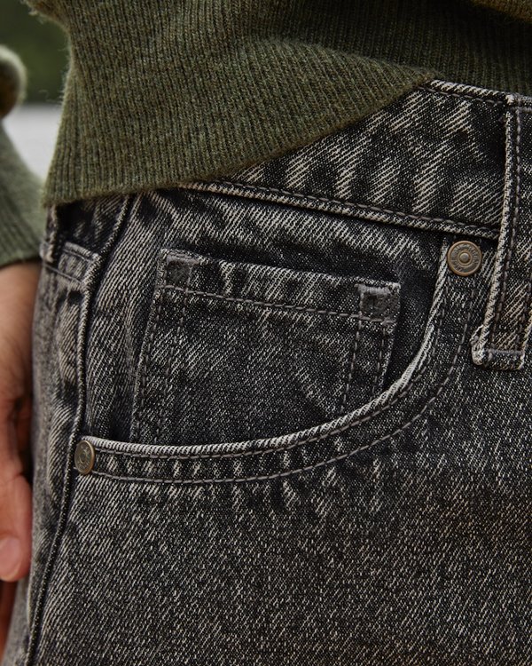 Jupe droite denim à boutons effet usé gris Jupe droite denim à boutons effet usé gris