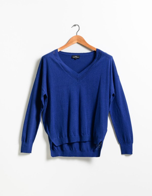 Pull uni col V en coton et lin bleu Pull uni col V en coton et lin bleu
