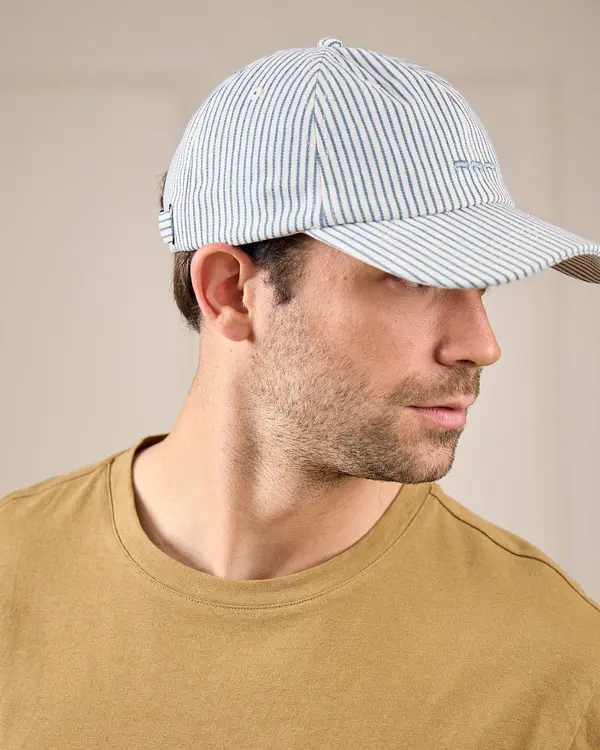 Casquette bleu