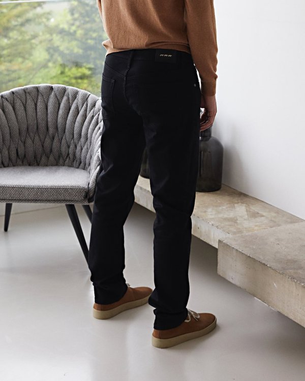 Pantalon jean regular fit uni en coton noir