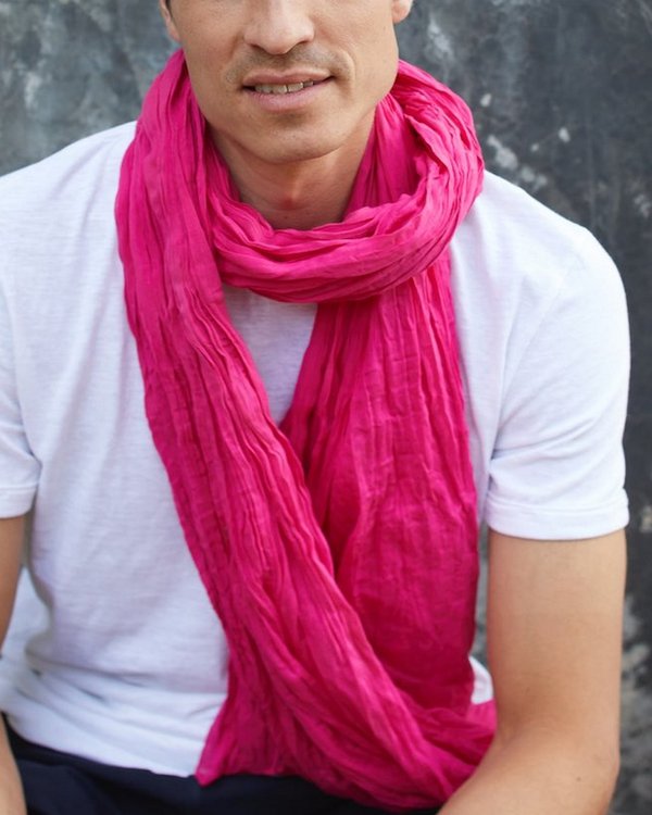 Chèche uni effet froissé en coton rose
