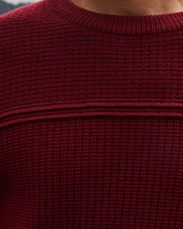 Pull jacquard à manches longues 50% Mérinos rouge Pull jacquard à manches longues 50% Mérinos rouge
