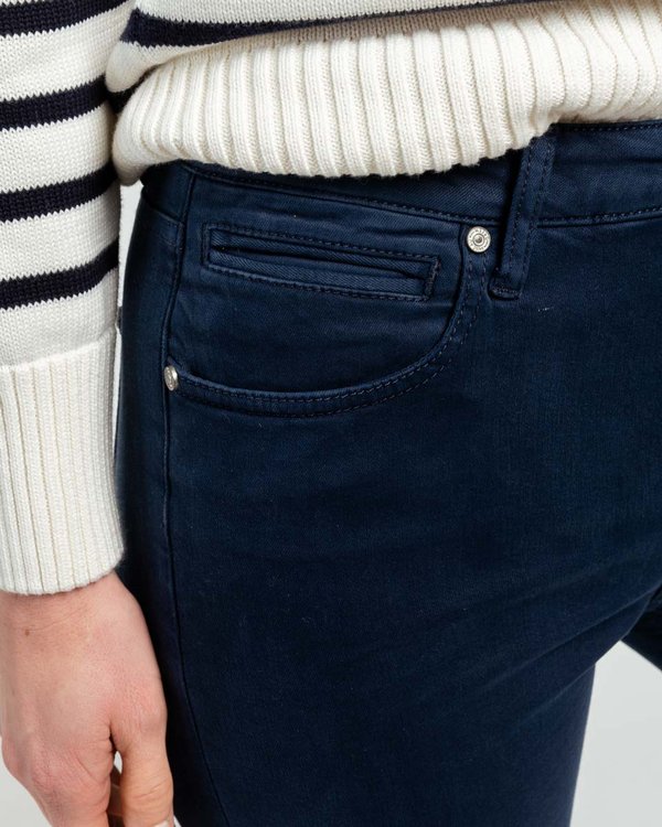 Pantacourt slim uni longueur 7/8 en coton bleu Pantacourt slim uni longueur 7/8 en coton bleu
