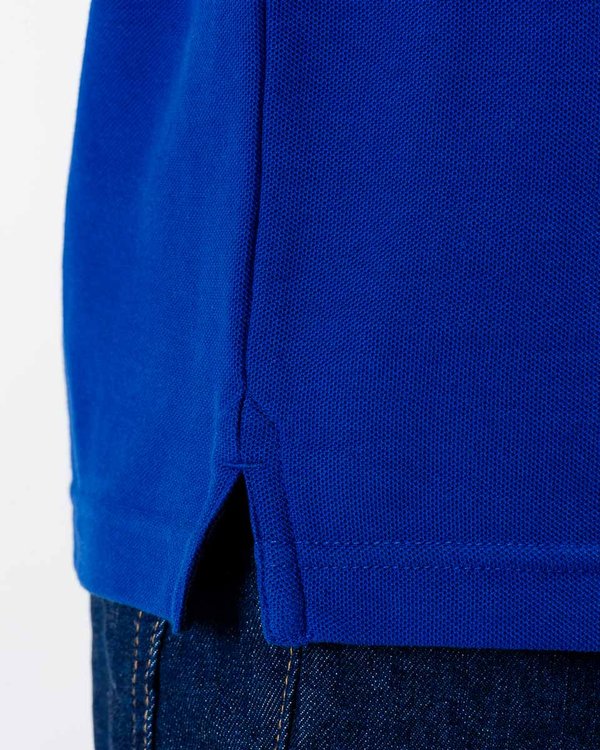 Polo manches courtes détails tricolores en coton bleu