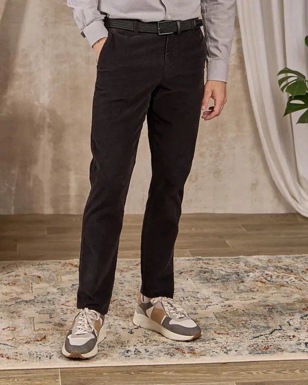 Pantalon velours côtelé noir