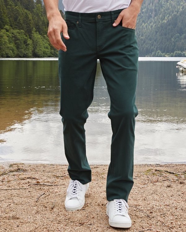 Pantalon coupe modern fit 5 poches matière confort vert