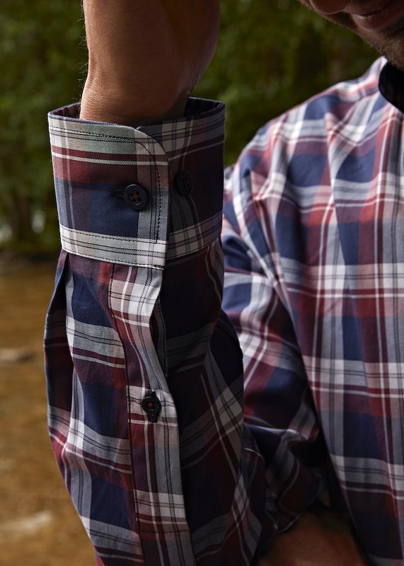 Chemise à carreaux manches longues regular fit en coton bleu Chemise à carreaux manches longues regular fit en coton bleu