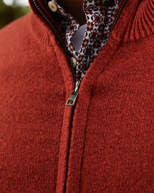 Cardigan uni Eliot col montant zippé en maille à poches marron Cardigan uni Eliot col montant zippé en maille à poches marron