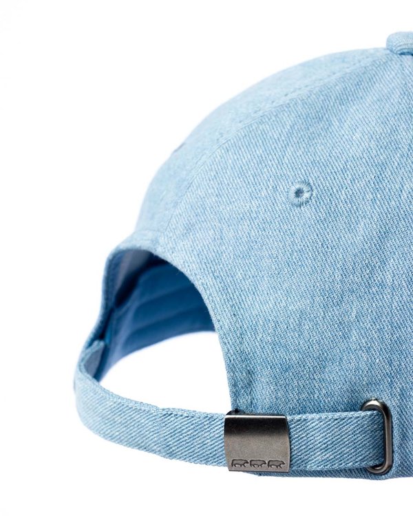 Casquette unie broderie 3 vaches en coton bleu Casquette unie broderie 3 vaches en coton bleu