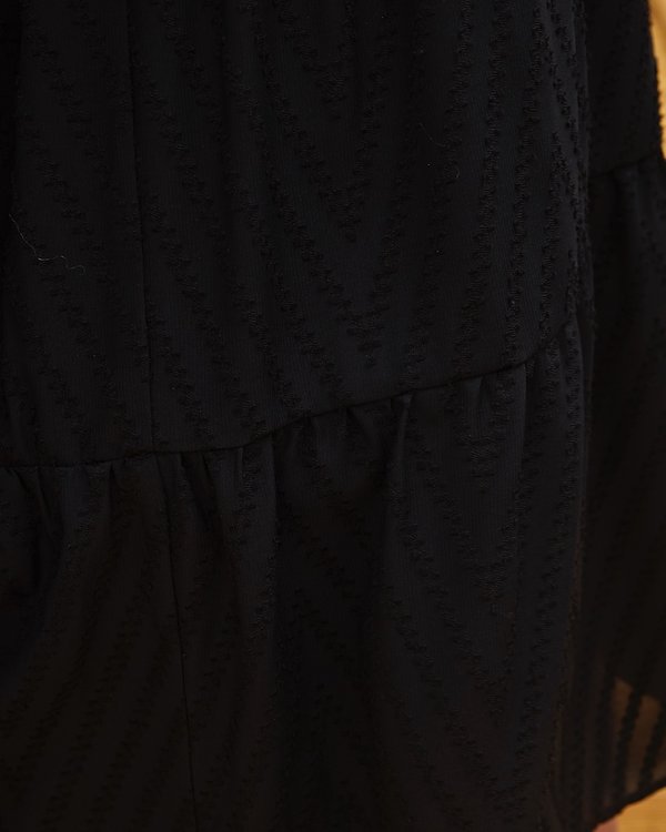 Robe plumetis chevrons unis col chemise noir Robe plumetis chevrons unis col chemise noir