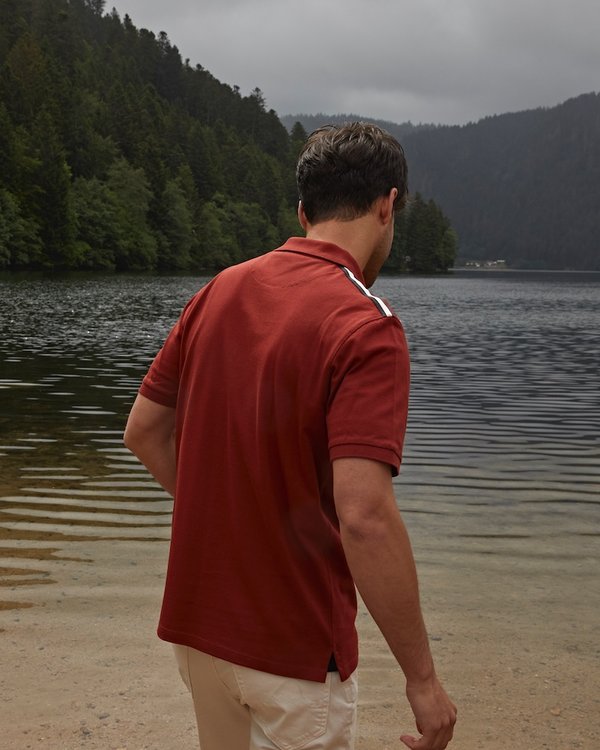 Polo modern fit manches courtes bandes épaules en coton Polo modern fit manches courtes bandes épaules en coton