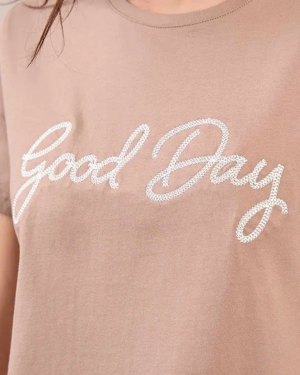 T-shirt brodé Gaëlle beige