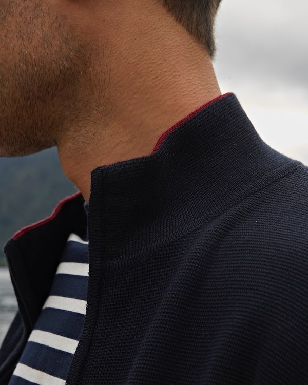 Cardigan uni Victor col zippé 50% Laine mérinos bleu Cardigan uni Victor col zippé 50% Laine mérinos bleu