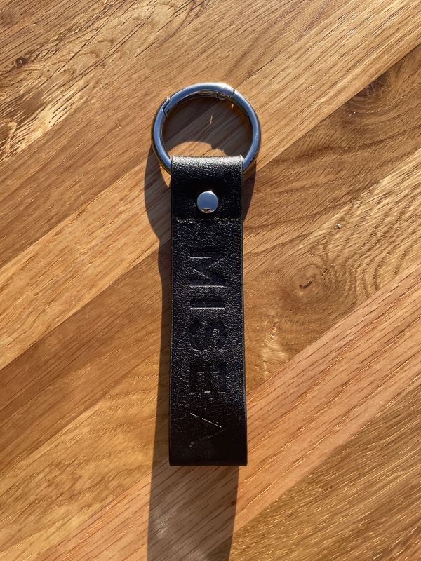 Porte-clés en simili cuir noir