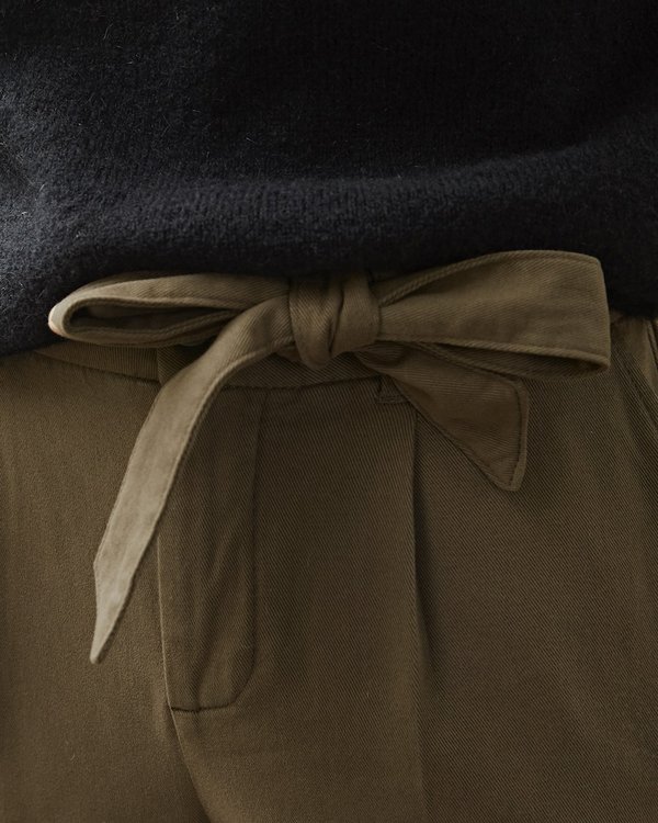 Pantalon paperbag taille froncée en tencel et coton vert
