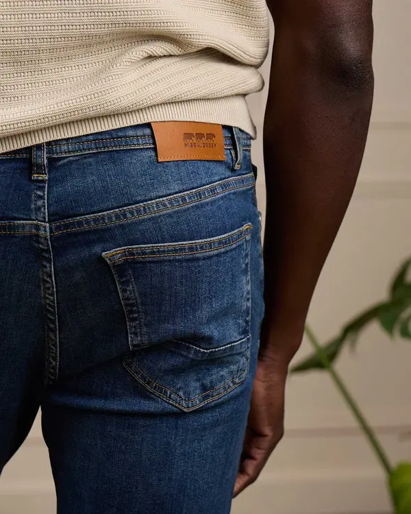 Jean coupe ajustée bleu