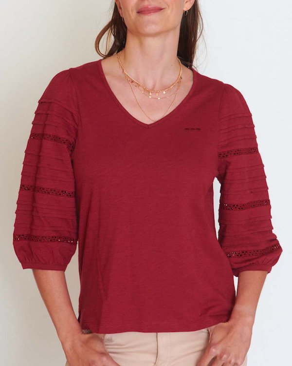 T-shirt manches 3/4 ballons en coton flammé inserts dentelle rouge T-shirt manches 3/4 ballons en coton flammé inserts dentelle rouge
