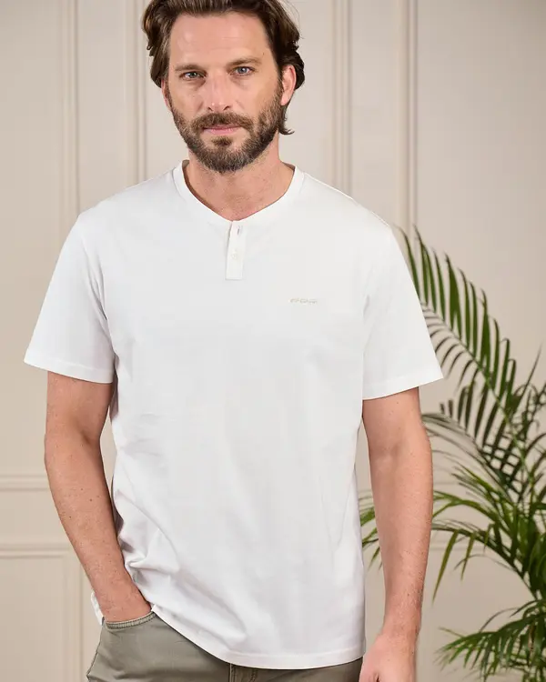 T-shirt col tunisien blanc