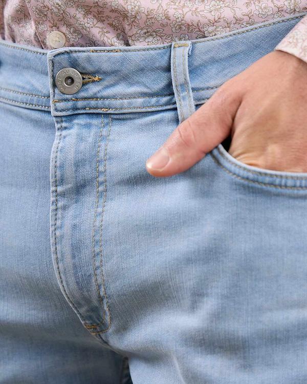 Jean coupe ajustée bleu