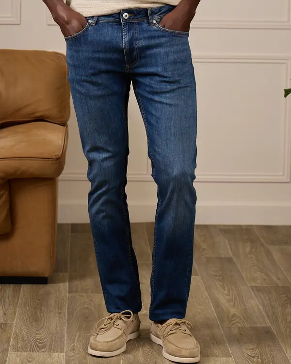 Jean coupe ajustée bleu