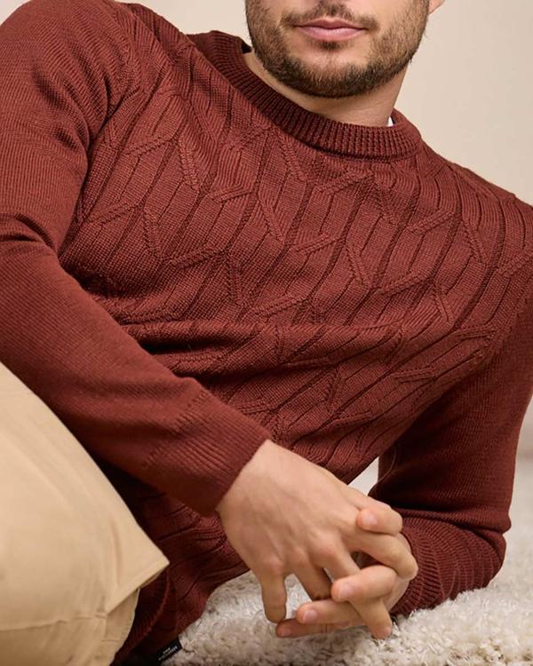 Pull torsadé rouge