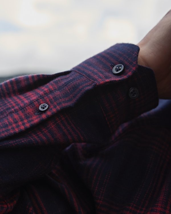 Chemise à carreaux grattée manches longues 100% coton bleu Chemise à carreaux grattée manches longues 100% coton bleu