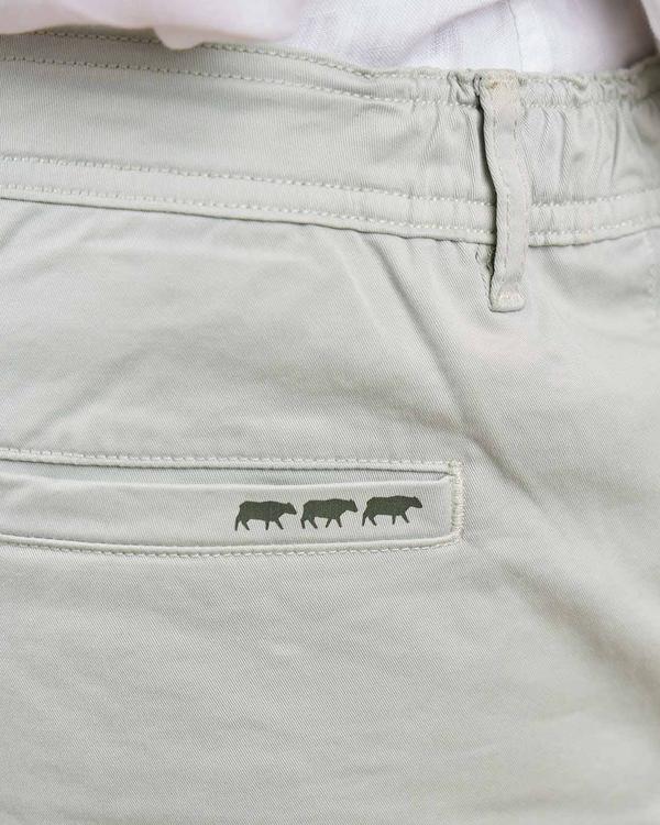 Chino coupe ajustée vert