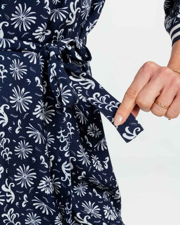 Robe unie col V ceinture tricolore en viscose bleu