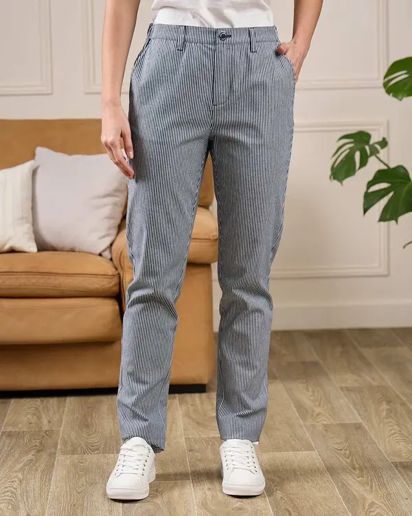 Pantalon chino rayé bleu