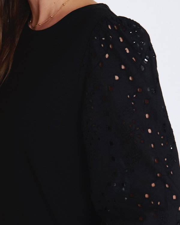T-shirt uni manches manches longues broderie anglaise noir T-shirt uni manches manches longues broderie anglaise noir